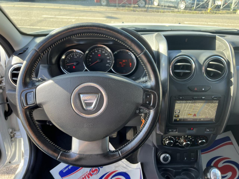 Photo 15 de l'offre de DACIA DUSTER 1.5 DCI FAP - 110 4X4 PRESTIGE GPS   CLIM   ATTELAGE à 13990€ chez Triplo auto