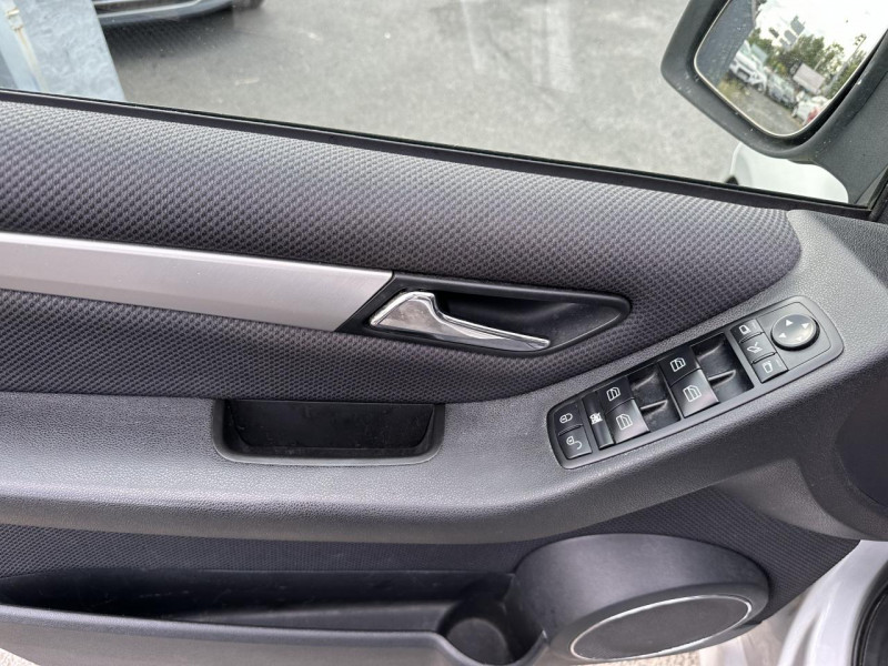 Photo 43 de l'offre de MERCEDES-BENZ CLASSE B B 180 CDI FAP DESIGN CLIM   ATTELAGE à 9990€ chez Triplo auto