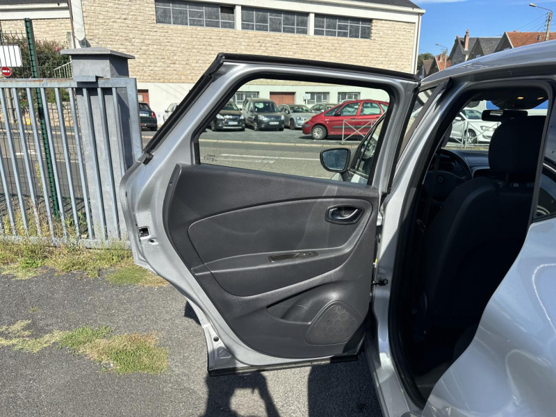 Photo 37 de l'offre de RENAULT CAPTUR 1.5 ENERGY DCI - 90 BUSINESS   CLIM à 14490€ chez Triplo auto