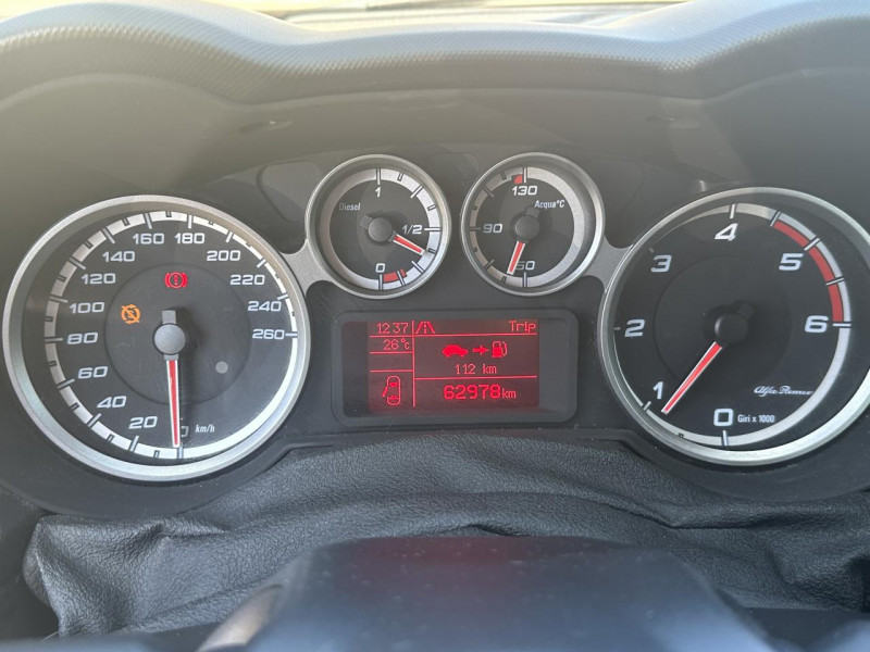 Photo 43 de l'offre de ALFA ROMEO MITO 1.3 JTDM - 95 S&S SUPER   CLIM à 12490€ chez Triplo auto