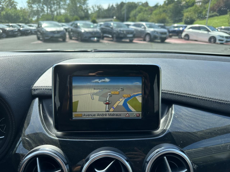 Photo 11 de l'offre de MERCEDES-BENZ CLASSE B 180 CDI FAP BLUEEFFICIENCY - BVA FASCINATION GPS   CLIM à 18490€ chez Triplo auto