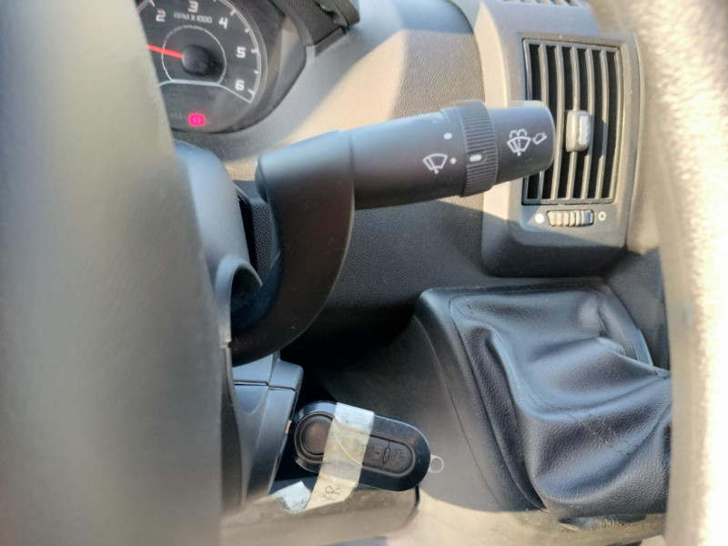 Photo 47 de l'offre de CITROEN JUMPER III CLUB 2.0 BHDI 110 CLIM TVA à 21990€ chez Triplo auto