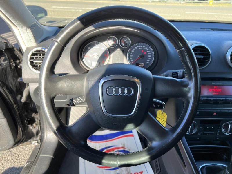 Photo 37 de l'offre de AUDI A3 1.6 TDI 105 S/S AMBIENTE CLIM   DISTRI OK à 9990€ chez Triplo auto
