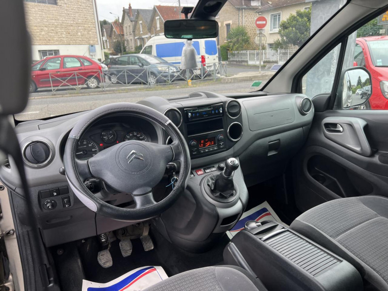 Photo 35 de l'offre de CITROEN BERLINGO 1.6 HDI FAP - 115  COLLECTION CLIM   RADAR AR à 8990€ chez Triplo auto