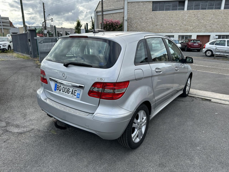 Photo 23 de l'offre de MERCEDES-BENZ CLASSE B B 180 CDI FAP DESIGN CLIM   ATTELAGE à 9990€ chez Triplo auto