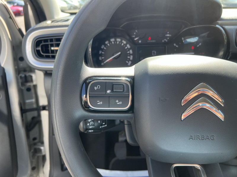 Photo 43 de l'offre de CITROEN C3 1.2 PURETECH - 83 S&S FEEL PACK GPS   CLIM à 15990€ chez Triplo auto