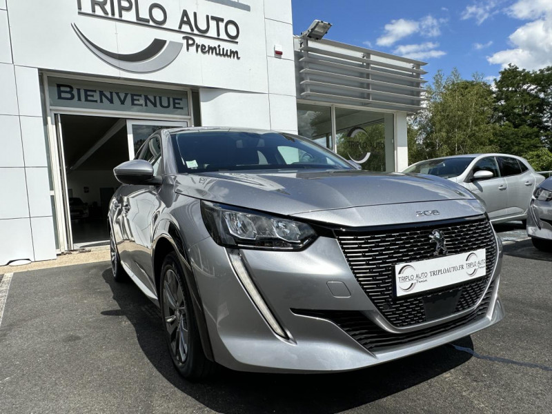 Photo 38 de l'offre de PEUGEOT 208 E-- 136 ACTIVE BUSINESS GPS   RADAR AR   CLIM à 23990€ chez Triplo auto