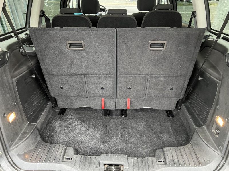 Photo 25 de l'offre de FORD GALAXY 2.0 TDCI FAP - 140 TITANIUM 7PL GPS à 13990€ chez Triplo auto