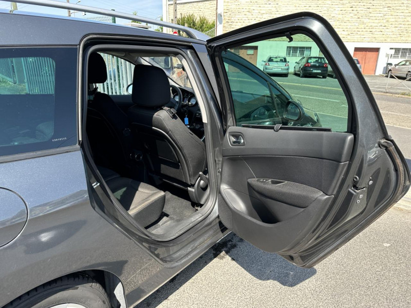 Photo 27 de l'offre de PEUGEOT 308 SW 1.6 E-HDI FAP - 115 STYLE CLIM à 8490€ chez Triplo auto