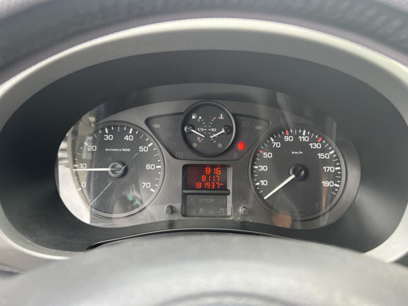 Photo 40 de l'offre de CITROEN BERLINGO 1.6 HDI FAP - 115  COLLECTION CLIM   RADAR AR à 8990€ chez Triplo auto