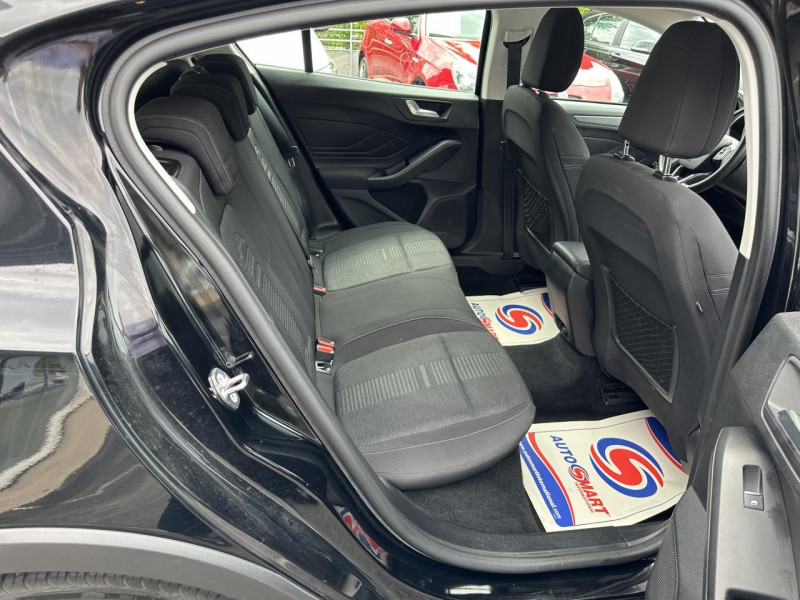 Photo 13 de l'offre de FORD FOCUS 1.0 ECOBOOST - 125 S&S ACTIVE GPS   RADAR AR à 19990€ chez Triplo auto