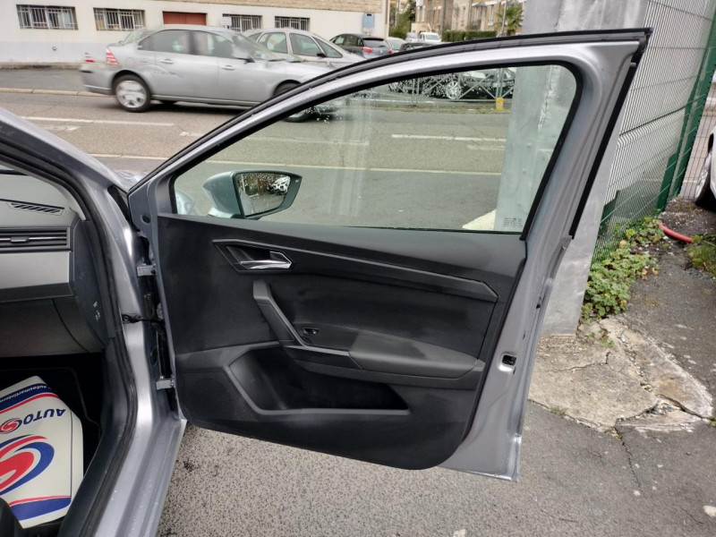 Photo 31 de l'offre de SEAT IBIZA 1.0I - 75 S&S STYLE CLIM à 12500€ chez Triplo auto