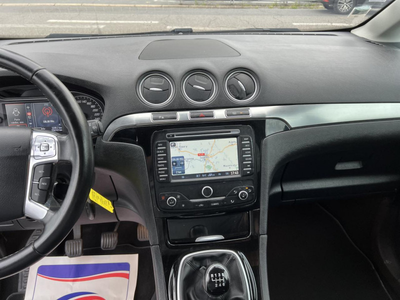 Photo 16 de l'offre de FORD GALAXY 2.0 TDCI FAP - 140 TITANIUM 7PL GPS à 13990€ chez Triplo auto