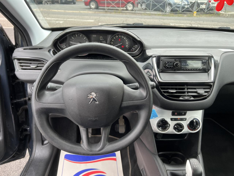 Photo 15 de l'offre de PEUGEOT 208 1.2I PURETECH - 68 LIKE   CLIM à 10990€ chez Triplo auto