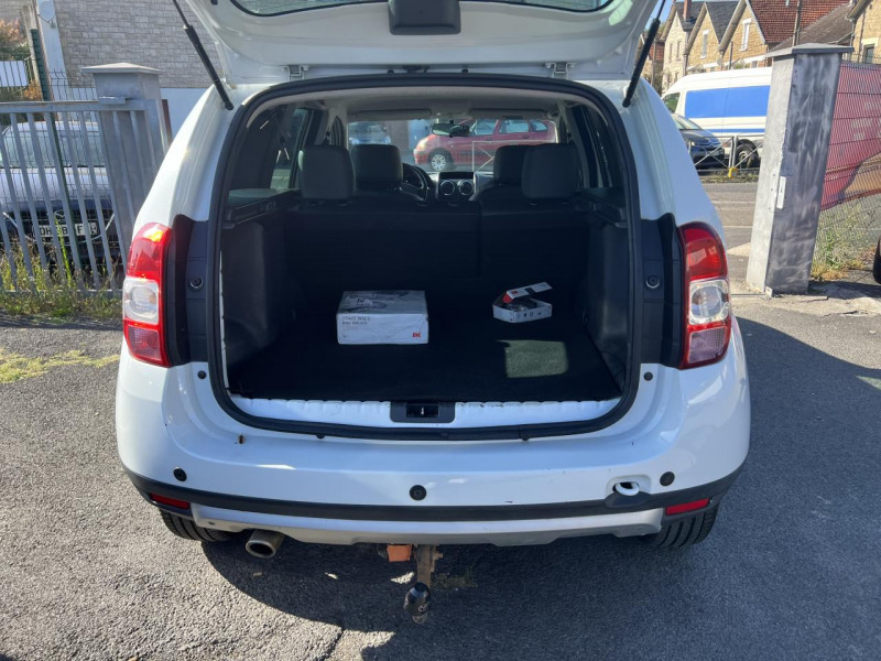 Photo 9 de l'offre de DACIA DUSTER 1.5 DCI FAP - 110 4X4 PRESTIGE GPS   CLIM   ATTELAGE à 13990€ chez Triplo auto