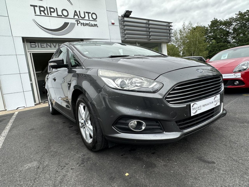 Photo 34 de l'offre de FORD S MAX S-MAX 2.0 TDCI - 150 S&S 7PL TITANIUM GPS   CAMERA AR à 18490€ chez Triplo auto