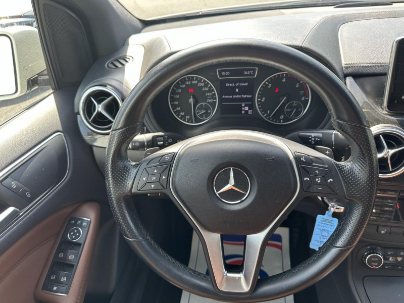 Photo 14 de l'offre de MERCEDES-BENZ CLASSE B 180 CDI FAP BLUEEFFICIENCY - BVA FASCINATION GPS   CLIM à 18490€ chez Triplo auto