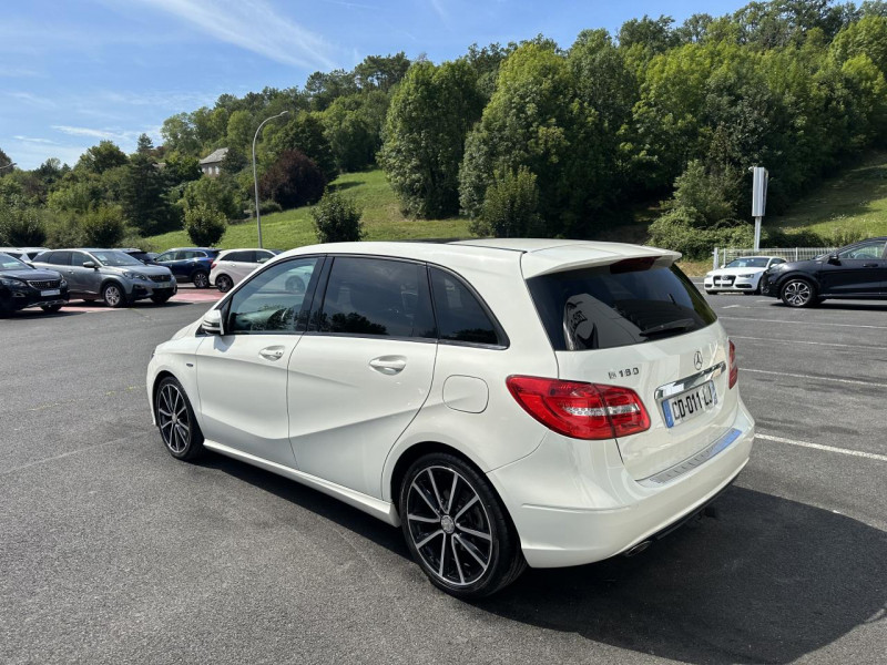 Photo 5 de l'offre de MERCEDES-BENZ CLASSE B 180 CDI FAP BLUEEFFICIENCY - BVA FASCINATION GPS   CLIM à 18490€ chez Triplo auto