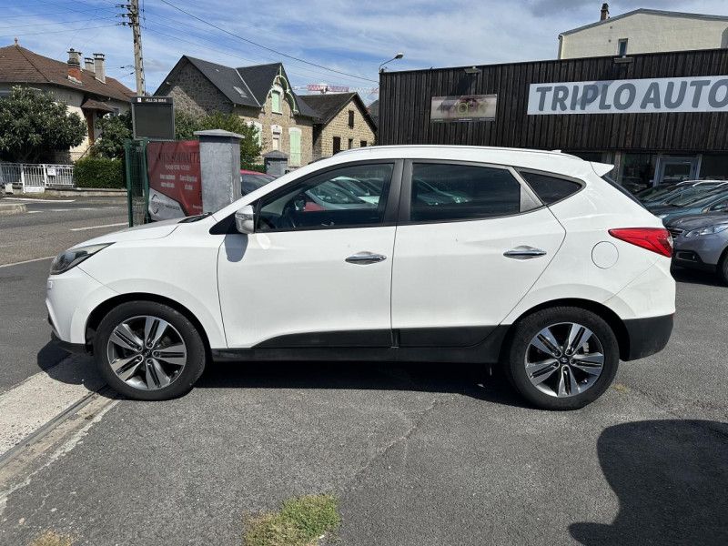 Photo 2 de l'offre de HYUNDAI IX35 2.0 CRDI - 136 4X4 PACK PREMIUM LIMITED TOIT OUVRANT   ATTELAGE à 13990€ chez Triplo auto