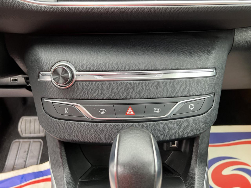 Photo 18 de l'offre de PEUGEOT 308 SW 1.5 BHDI S&S 130 EAT6 II ALLURE GPS CAMERA à 12990€ chez Triplo auto