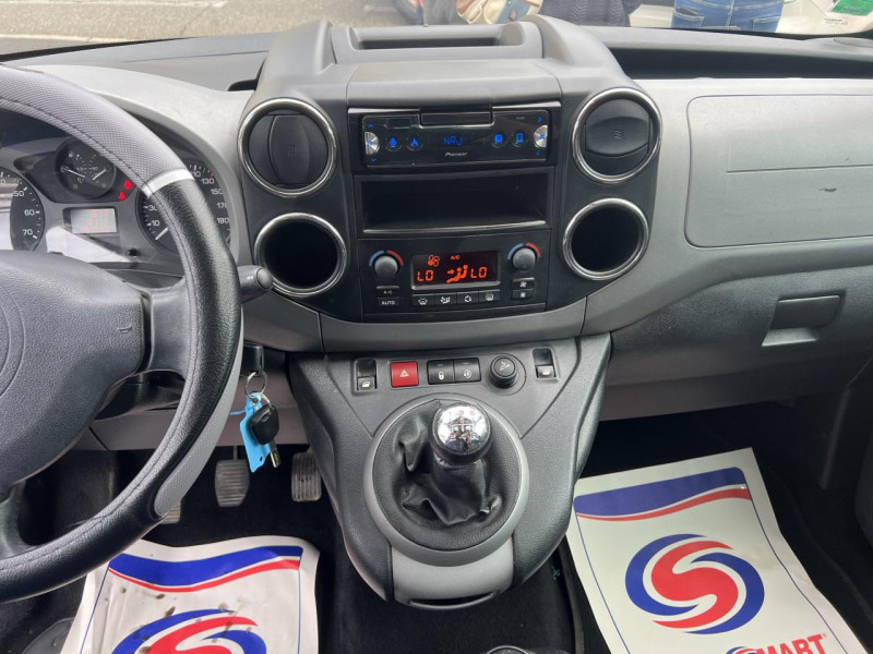 Photo 16 de l'offre de CITROEN BERLINGO 1.6 HDI FAP - 115  COLLECTION CLIM   RADAR AR à 8990€ chez Triplo auto