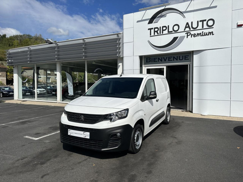 Photo 3 de l'offre de PEUGEOT PARTNER 650KG 1.5 BHDI S&S - 100 PREMIUM STANDARD CLIM   CAMERA AR0 à 13490€ chez Triplo auto