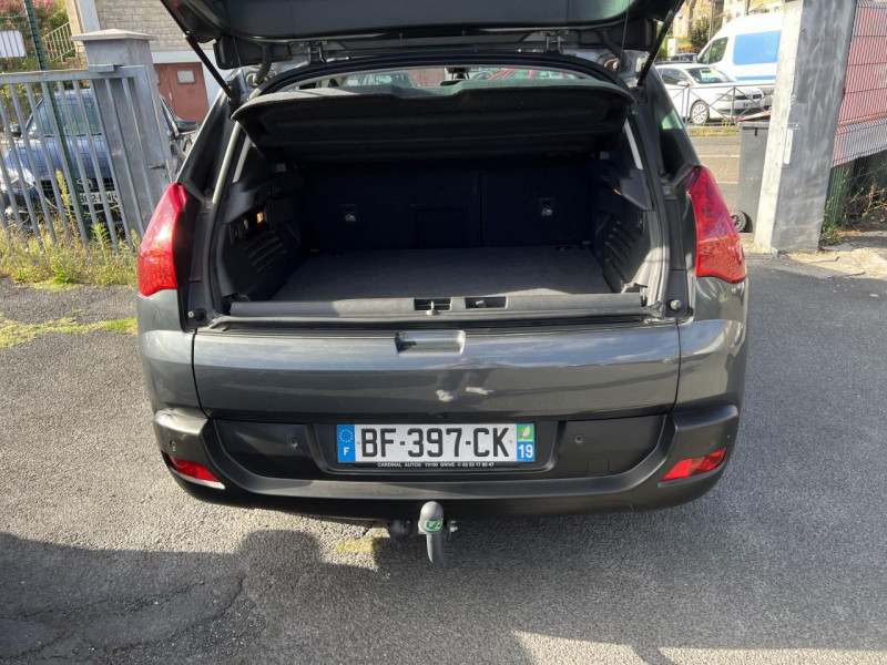 Photo 9 de l'offre de PEUGEOT 3008 1.6 HDI FAP - 112 BUSINESS PACK GPS   CLIM à 7990€ chez Triplo auto