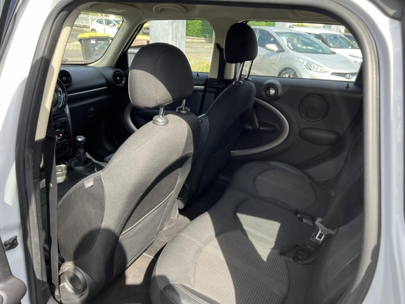 Photo 38 de l'offre de MINI MINI COUNTRYMAN 1.6 D - 112  COOPER D PARK LANE GPS   RADAR AR à 12490€ chez Triplo auto