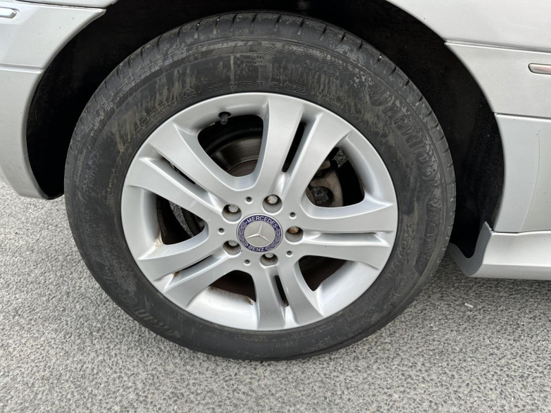 Photo 25 de l'offre de MERCEDES-BENZ CLASSE B B 180 CDI FAP DESIGN CLIM   ATTELAGE à 9990€ chez Triplo auto