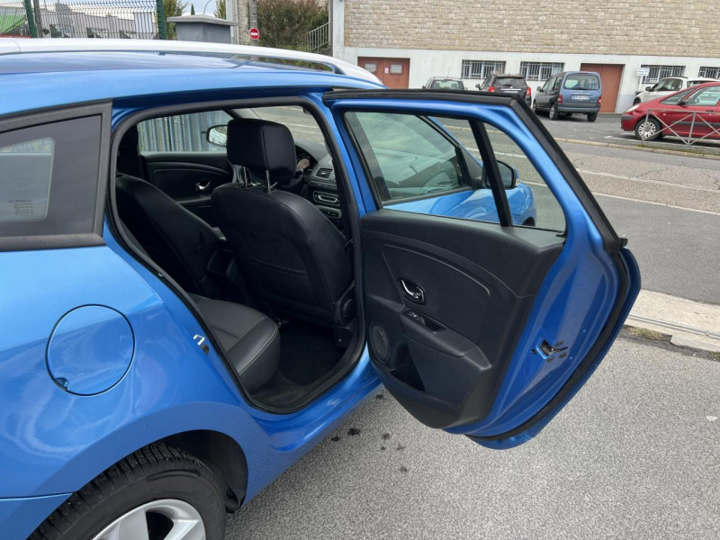 Photo 27 de l'offre de RENAULT MEGANE ESTATE 1.5 ENERGY DCI - 110 BUSINESS GPS   RADAR AR à 8990€ chez Triplo auto