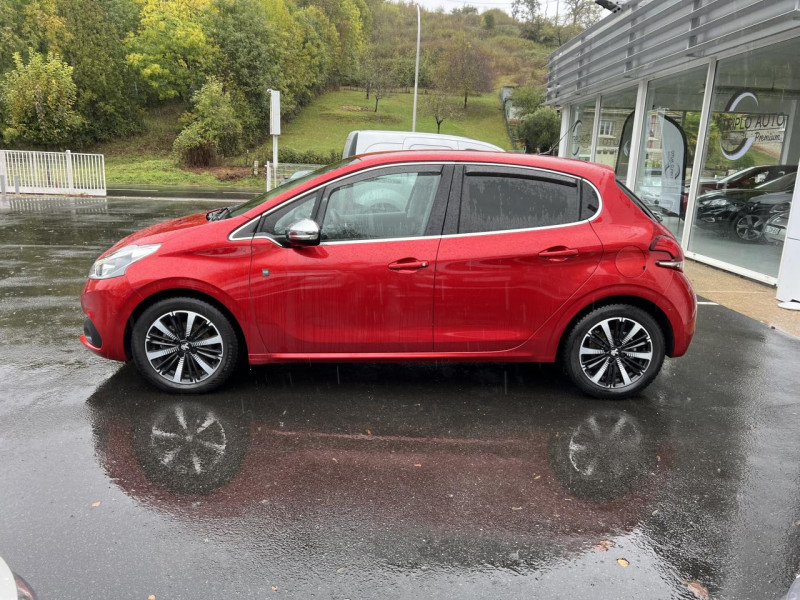 Photo 4 de l'offre de PEUGEOT 208 1.2I PURETECH S&S 110 TECH EDITION GPS CAMERA à 14990€ chez Triplo auto