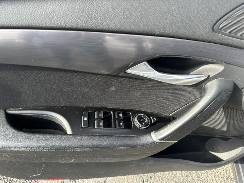 Photo 41 de l'offre de HYUNDAI I40 1.7 CRDI FAP - 115 PACK SENSATION GPS   CLIM   ATTELAGE à 8990€ chez Triplo auto