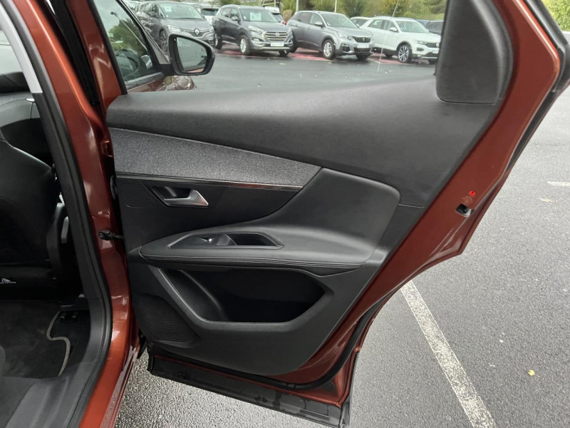 Photo 14 de l'offre de PEUGEOT 3008 1.2I PURETECH S&S - 130 BVA ALLURE BUSINESS GPS   CAMERA AR à 22990€ chez Triplo auto