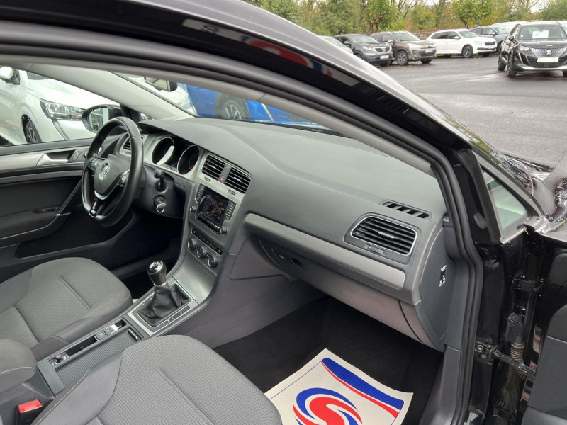 Photo 22 de l'offre de VOLKSWAGEN GOLF 1.6 TDI FAP BLUEMOTION - 105 CONFORTLINE GPS   RADAR AR   CLIM à 13990€ chez Triplo auto