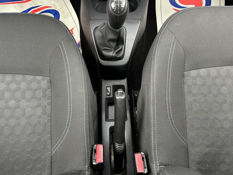 Photo 19 de l'offre de DACIA LODGY 1.2 TCE - 115 7PL STEPWAY GPS   CLIM à 11990€ chez Triplo auto