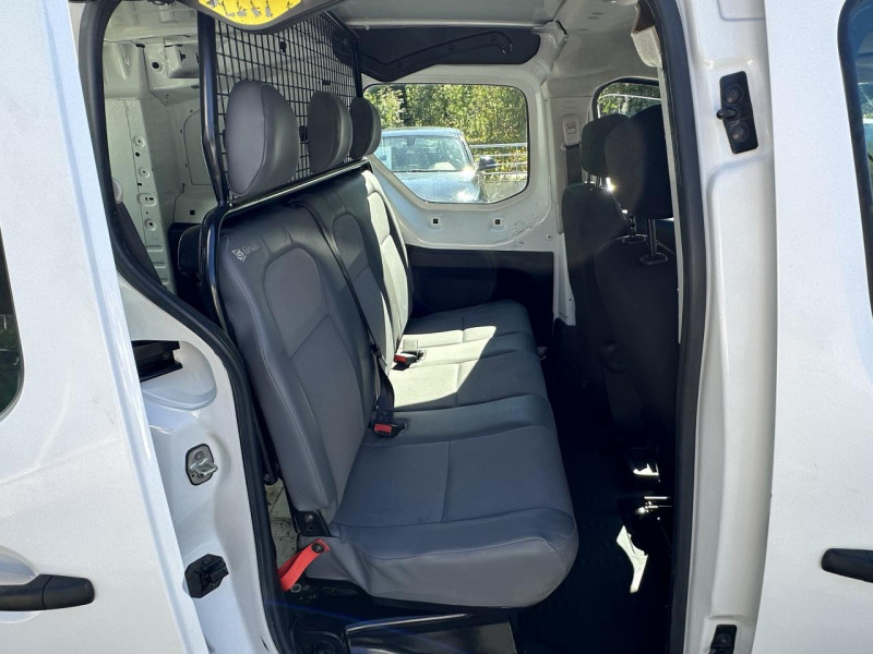 Photo 15 de l'offre de PEUGEOT PARTNER 1.6 BLUEHDI - 100 CABINE APPROFONDIE   TVA RECUPERABLE CLIM   RADAR AR à 15990€ chez Triplo auto