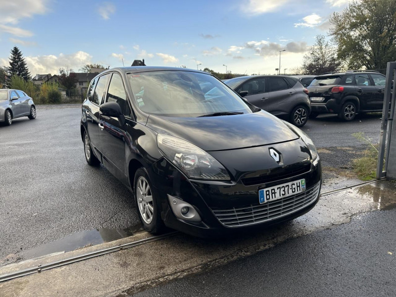 Photo 7 de l'offre de RENAULT SCENIC GRAND 1.9 DCI FAP - 130 7PL EXCEPTION GPS   CLIM à 9490€ chez Triplo auto