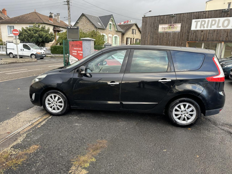 Photo 2 de l'offre de RENAULT SCENIC GRAND 1.9 DCI FAP - 130 7PL EXCEPTION GPS   CLIM à 9490€ chez Triplo auto