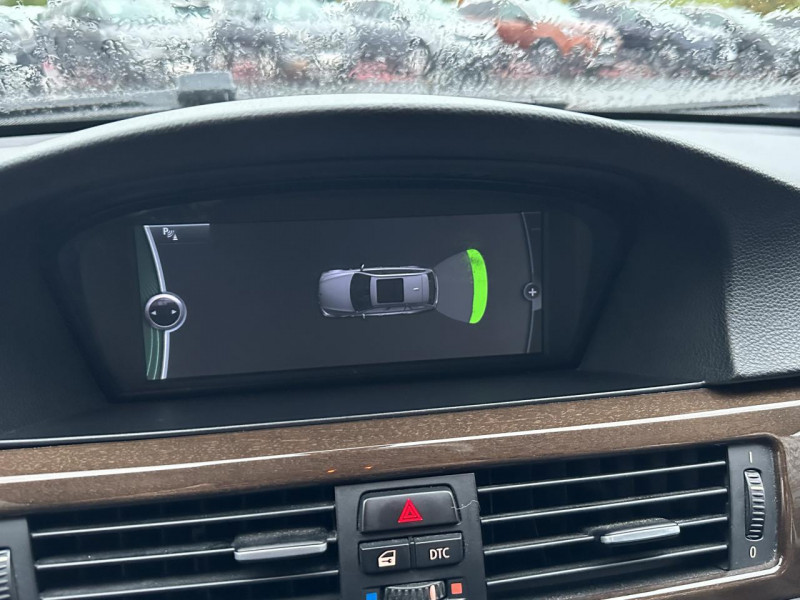 Photo 21 de l'offre de BMW SERIE 3 320D XDRIVE TOURING LUXE - 177 - BVA GPS   CLIM à 10990€ chez Triplo auto