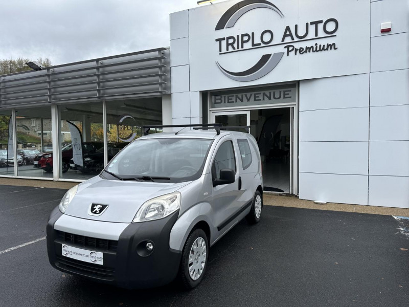 Photo 3 de l'offre de PEUGEOT BIPPER 1.3 HDI FAP - 75 TEPEE STYLE   ATTELAGE   CLIM à 10990€ chez Triplo auto