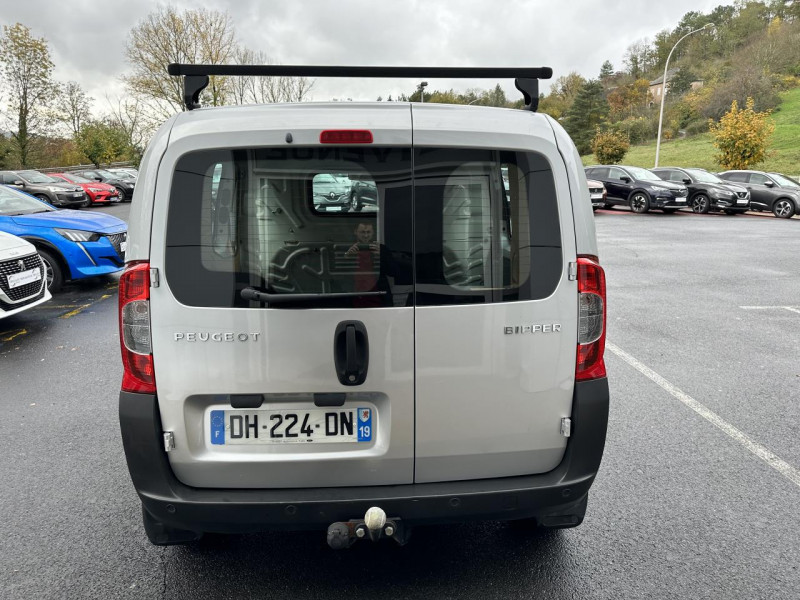 Photo 6 de l'offre de PEUGEOT BIPPER 1.3 HDI FAP - 75 TEPEE STYLE   ATTELAGE   CLIM à 10990€ chez Triplo auto