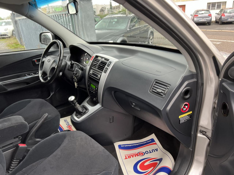 Photo 31 de l'offre de HYUNDAI TUCSON 2.0 CRDI - 140 4X4 PACK LUXE CLIM   ATTELAGE à 8990€ chez Triplo auto