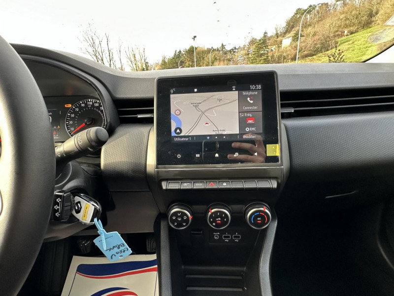 Photo 17 de l'offre de RENAULT CLIO 1.5 BLUE DCI - 100 EVOLUTION GPS   RADAR AR à 17990€ chez Triplo auto