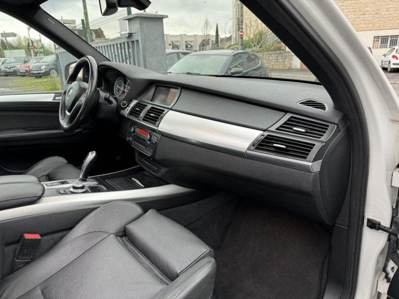 Photo 19 de l'offre de BMW X5 E70 XDRIVE 35D - BVA LUXE GPS   RADAR AR   TOIT OUVRANT à 15990€ chez Triplo auto