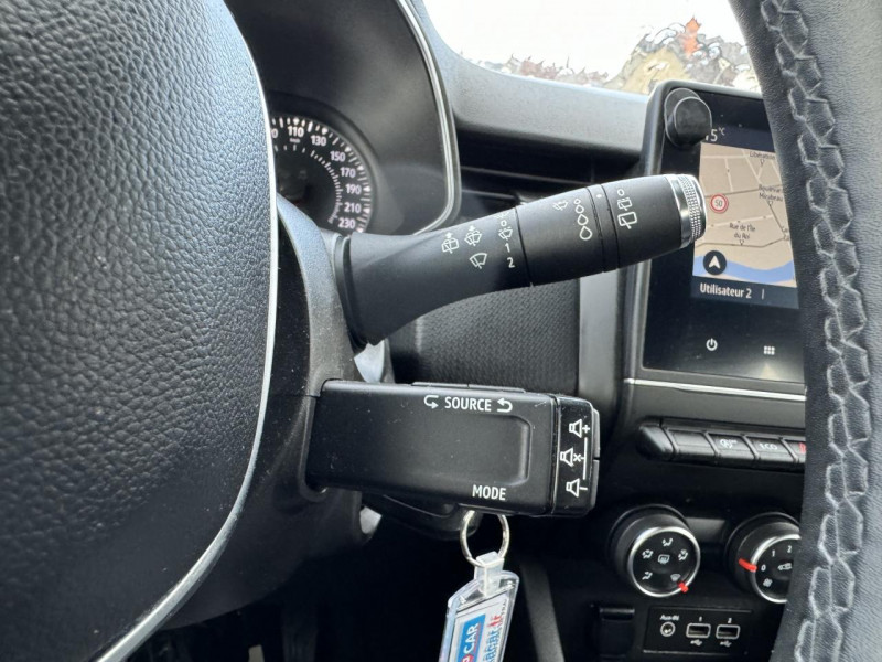 Photo 34 de l'offre de RENAULT CLIO V 1.5 BLUE DCI - 115 BUSINESS GPS   RADAR AR   CLIM à 12990€ chez Triplo auto
