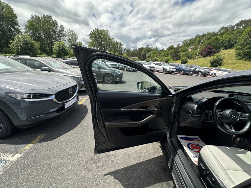 Photo 31 de l'offre de MAZDA CX-3 CX-30 2.0 E-SKYACTIV-X M-HYBRID - 186 -BVA EXCLUSIVE GPS   CAMERA AR   ATTELAGE à 34490€ chez Triplo auto