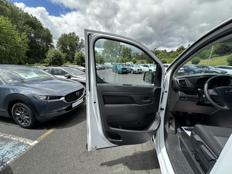 Photo 9 de l'offre de OPEL VIVARO 1.5 BLUEHDI 120CH TVA RECUPERABLE CLIM   CAMERA AR à 28990€ chez Triplo auto