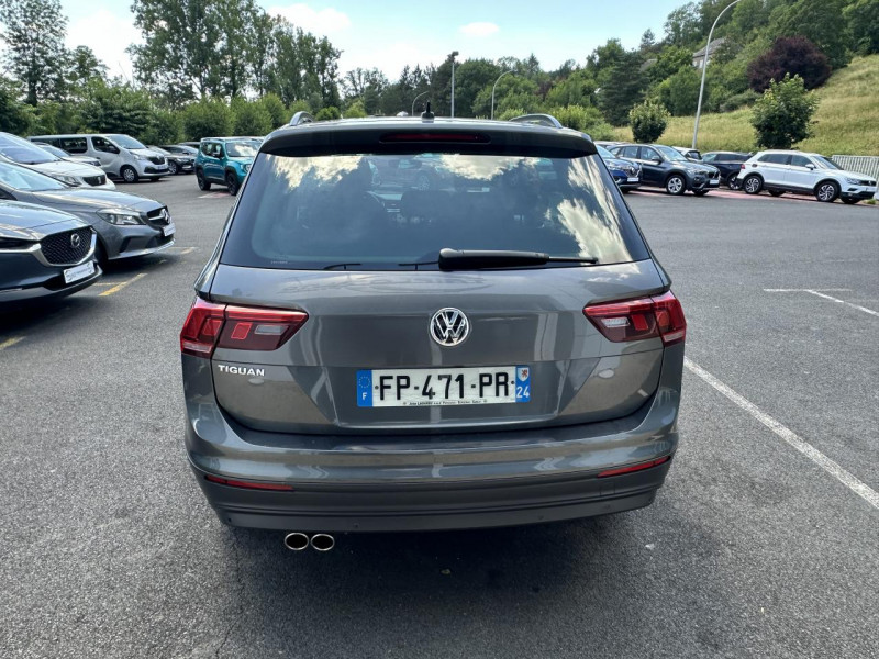 Photo 6 de l'offre de VOLKSWAGEN TIGUAN 1.5 TSI EVO BLUEMOTION - 130 CONFORTLINE CLIM   CAMERA AR à 22990€ chez Triplo auto