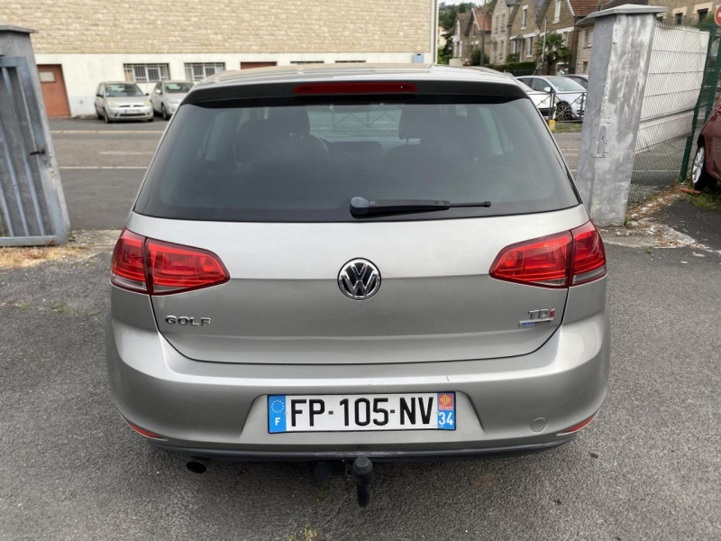 Photo 4 de l'offre de VOLKSWAGEN GOLF 1.6 TDI CR FAP BLUEMOTION - 105 CONFORTLINE CLIM   ATTELAGE à 12490€ chez Triplo auto