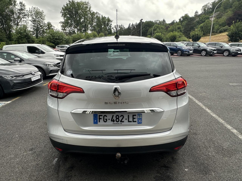 Photo 6 de l'offre de RENAULT SCENIC 1.7 BLUE DCI - 150 BVA INITIALE PARIS GPS   CAMERA AR   ATTELAGE à 20990€ chez Triplo auto